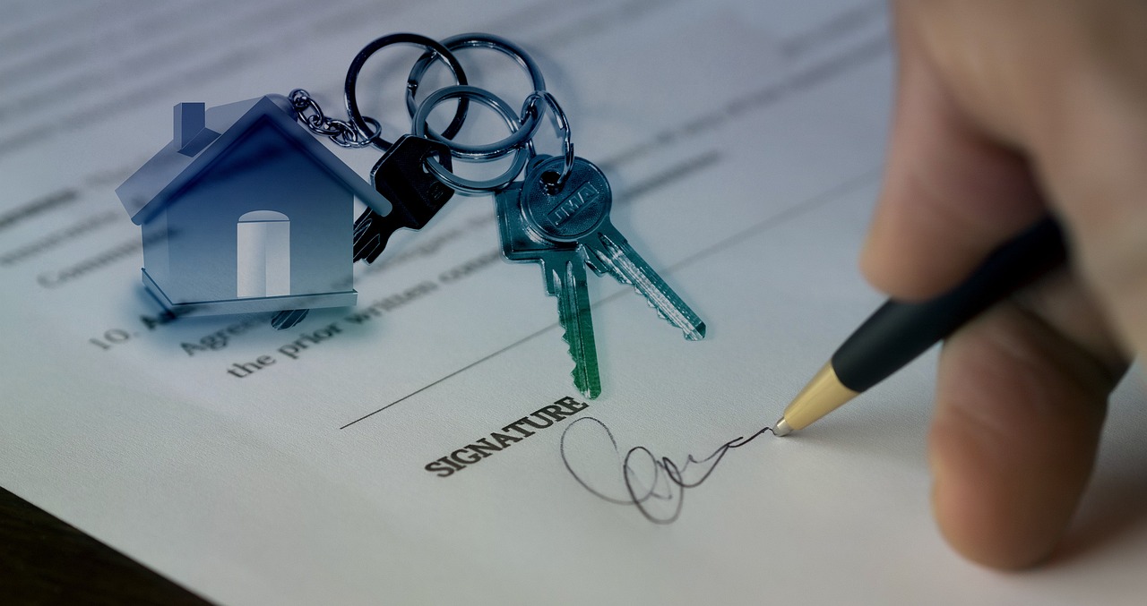 UK Property market update, Gateway 3 delays leave 5600 homes empty and what it means for UK Real Estate